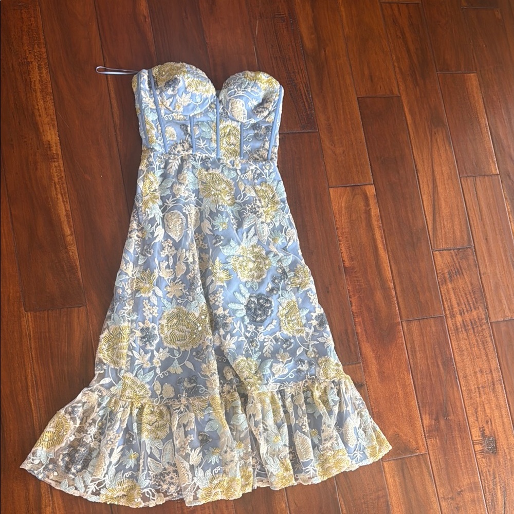 Elegant Blue and Gold Floral Strapless Dress